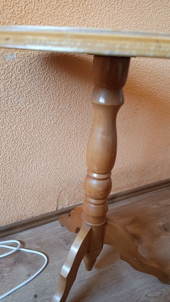Dwa stoliki okrągłe