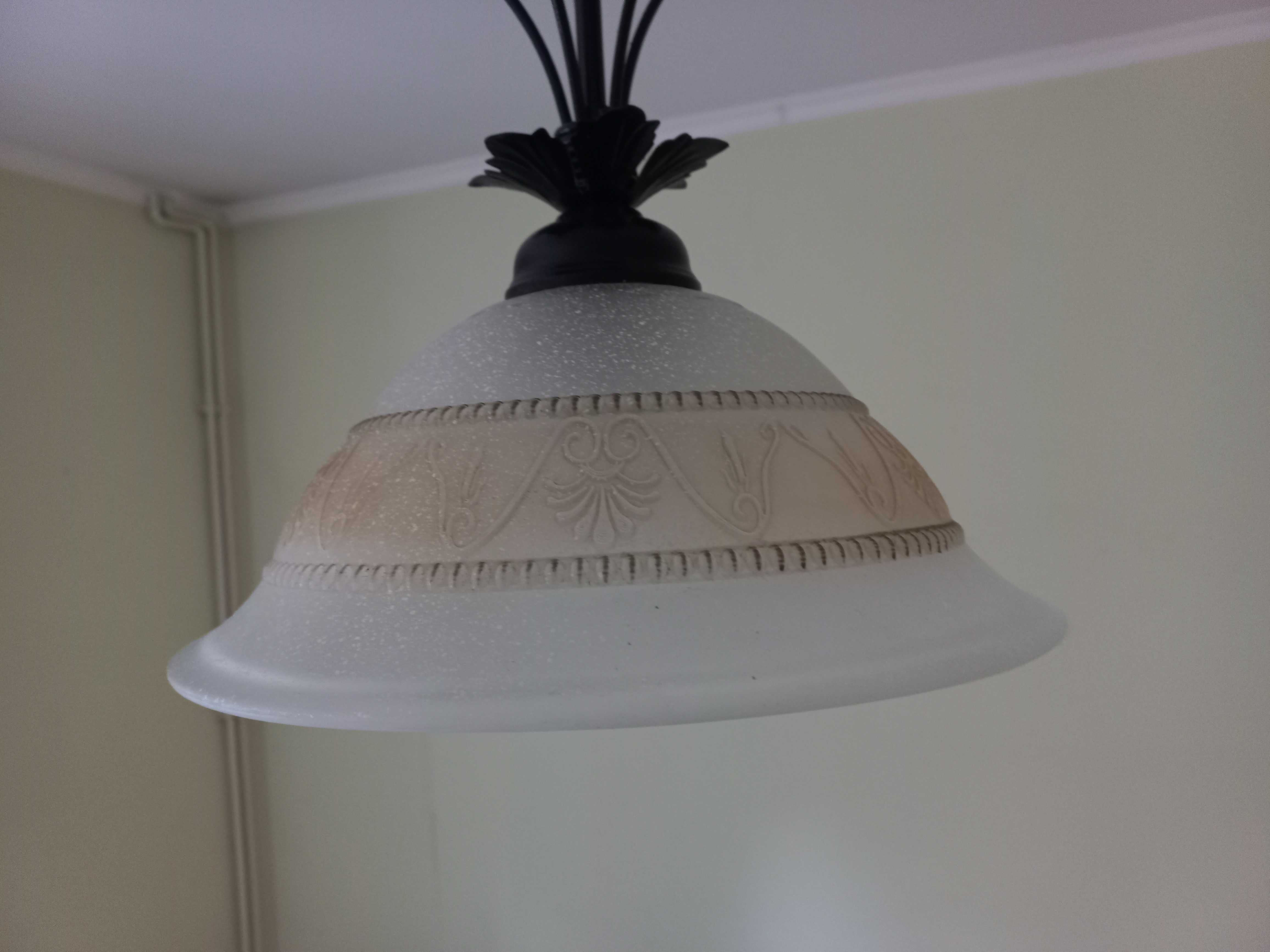 Lampa wisząca szklany klosz