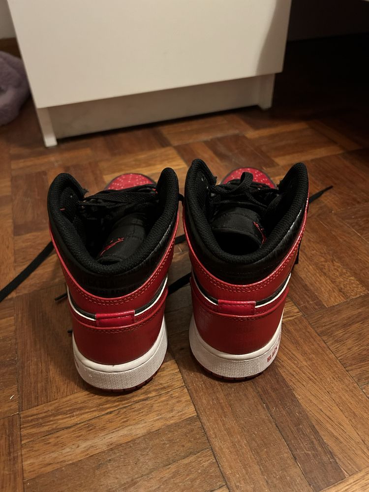 Nike Air Jordan Mid Bred