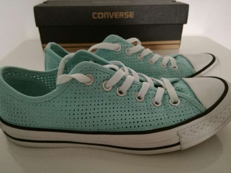 Converse roz.39(24.5cm.)