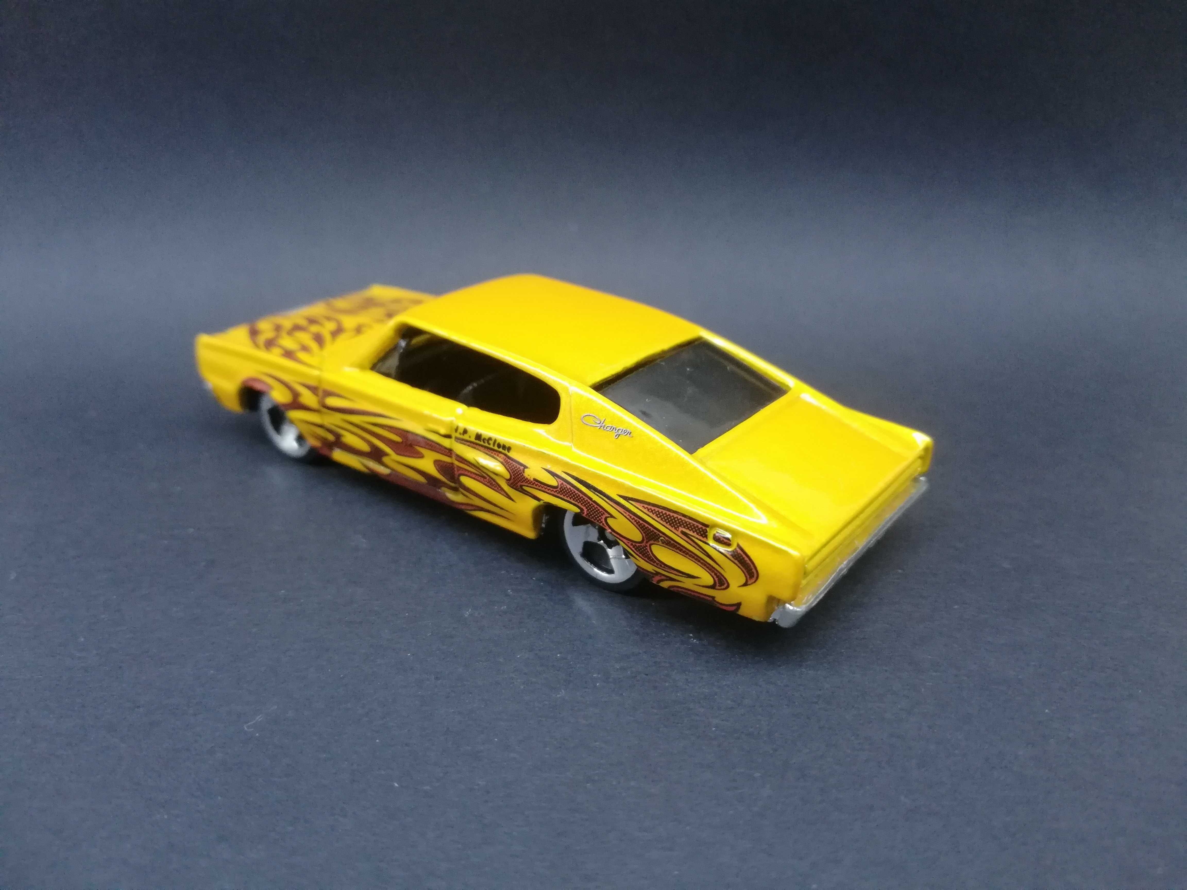 Resorak Hot Wheels '67 Dodge Charger (2002)