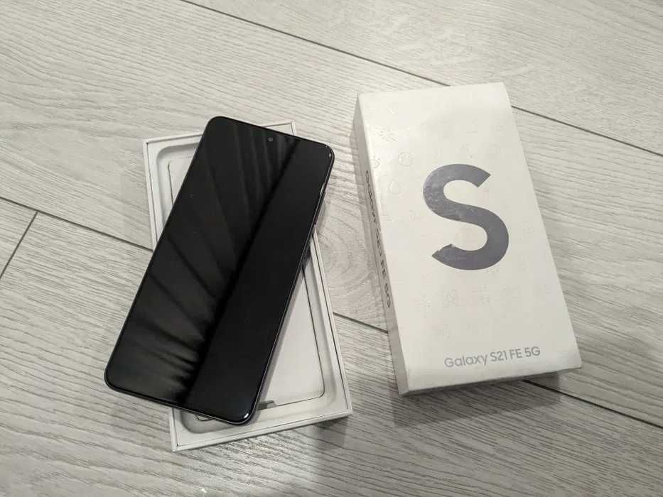 Samsung Galaxy S21 FE 5G (128GB) SM-G990U Graphite/Olive