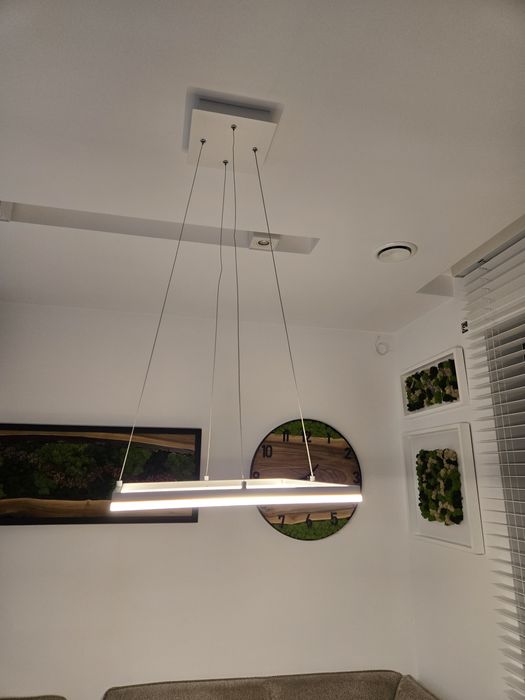 Lampa sufitowa- stan idealny.