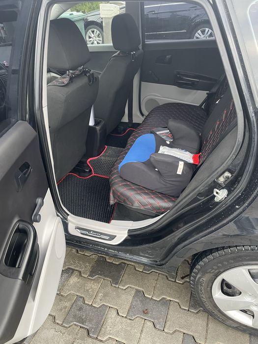 Продам авто  в хорохому стані вкладень не потребує