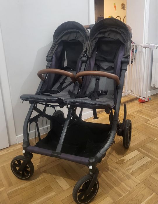 Wózek spacerówka dla bliźniaków
