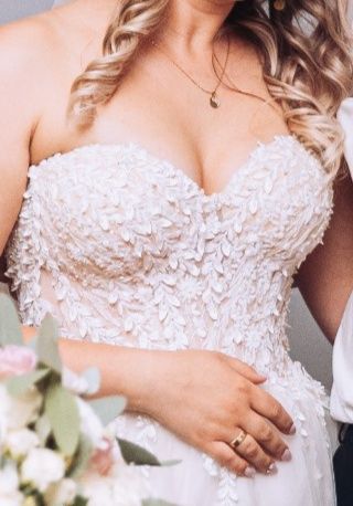 Suknia ślubna biała