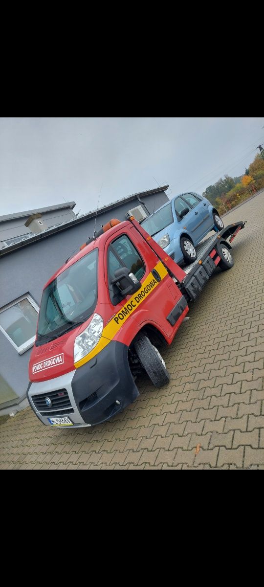 Pomoc drogowa 24h  Holowanie Naprawa na drodze transport pojazdów