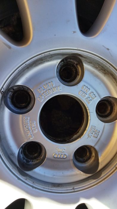 Диски тітани Ауді А4  Шкода Октавія А5, Туран кадді