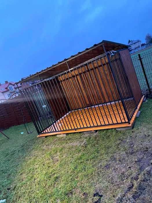 Kojce klatki schowki