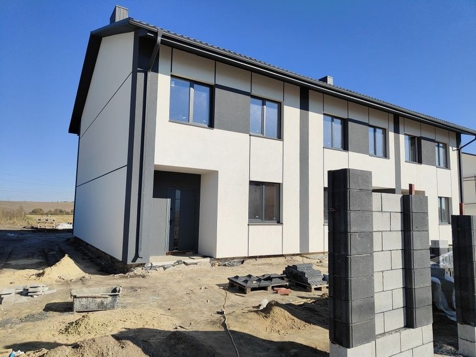 0% розтермінування.Кутовий котедж на Льонокомбінаті