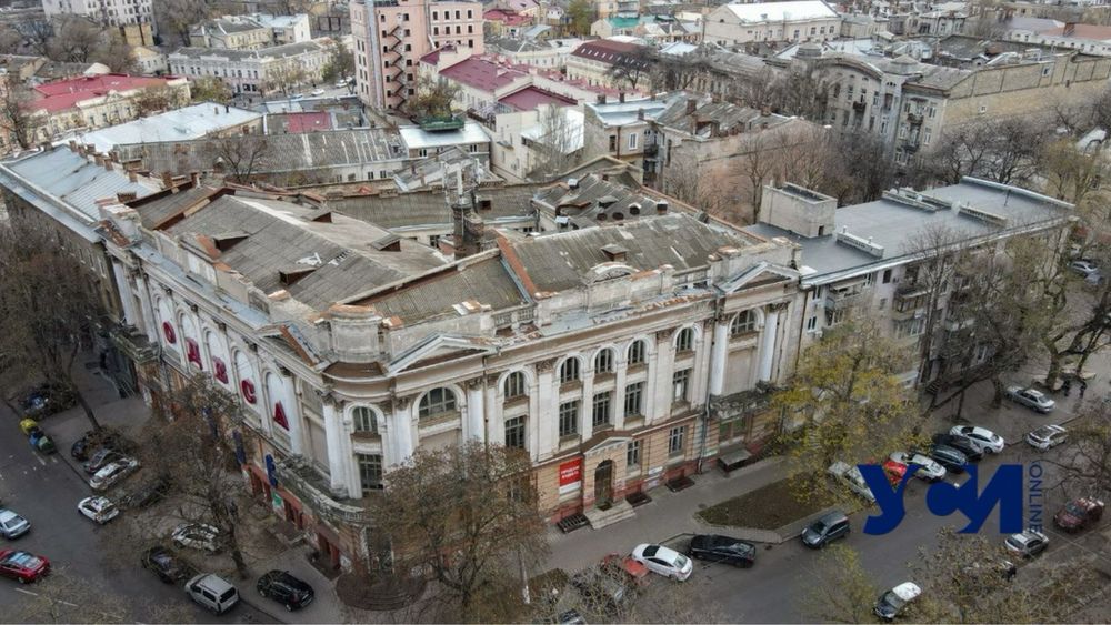 Здание в центре Одессы, бывший кинотеатр Одесса, ул. Спиридоновская