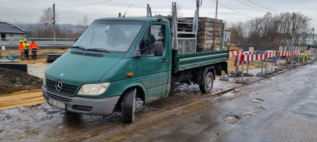 Minikoparka odśnieżanie transport węgla drzewa drenaż odwodnienia