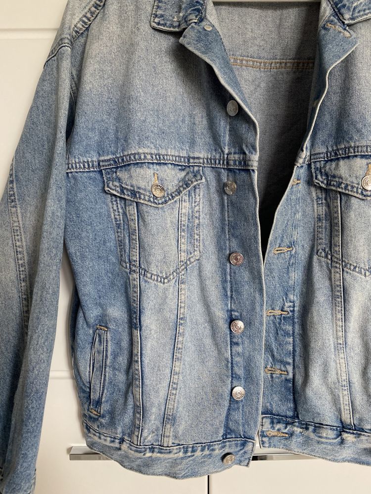 Jasna jeansowa dżinsowa kurtka z przetarciami oversize 80’ 90’ h&m 34