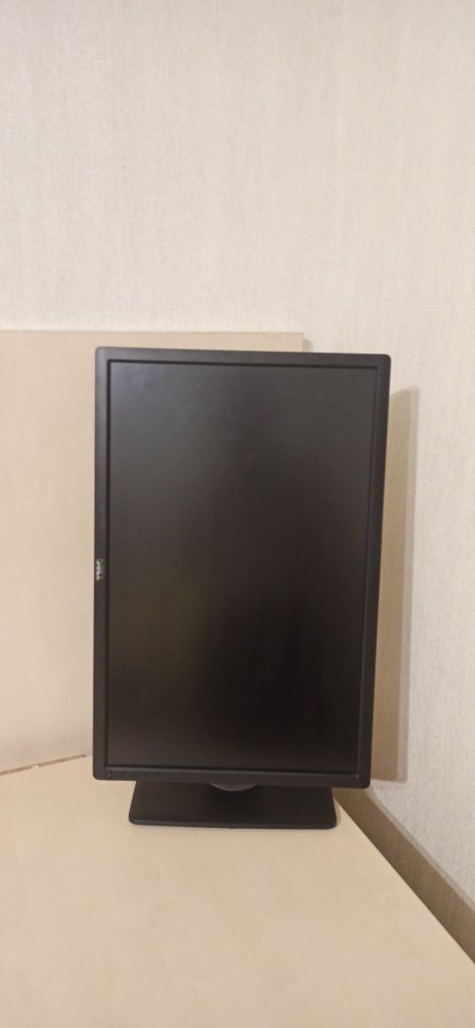 Монітор Dell U2412Mb