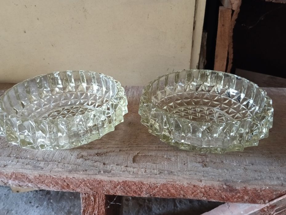 Набор чашек и конфетниц,, набор стаканов.