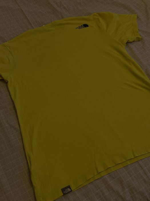 t-shirt the north face s – oryginalny i wygodny
