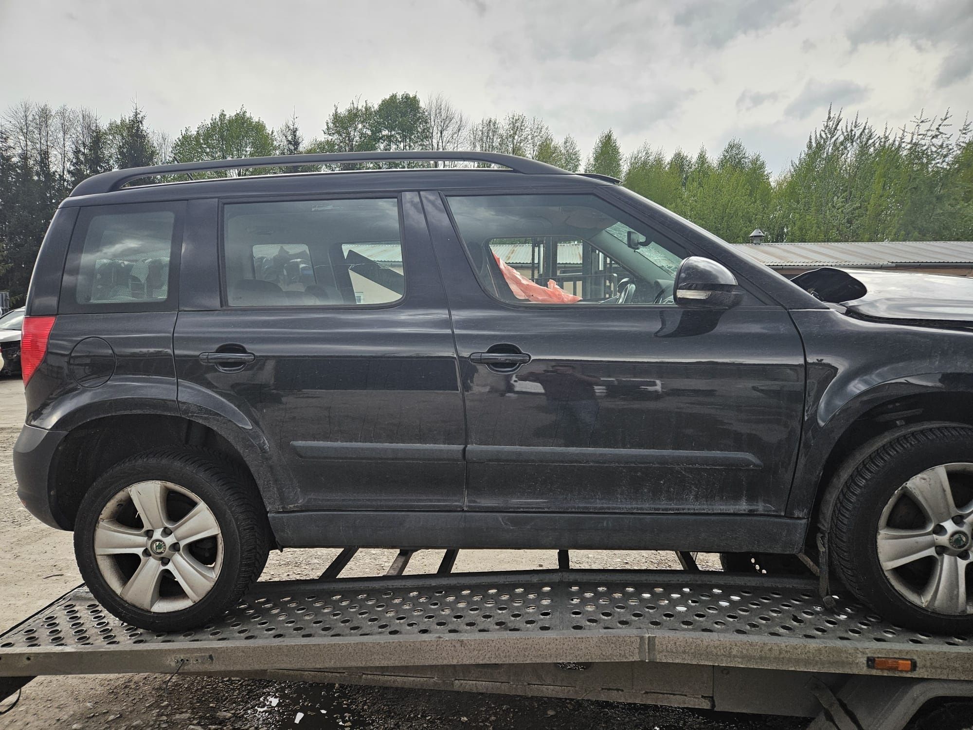 Skoda Yeti 2.0 4x4 wszystkie części drzwi Zderzak ćwiartka most dyfer