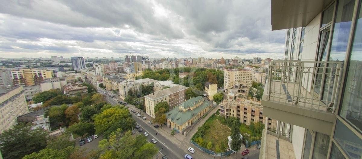 Без% 4кімн., є паркомісце Арт холл Бульварно-Кудрявська 21 Центр