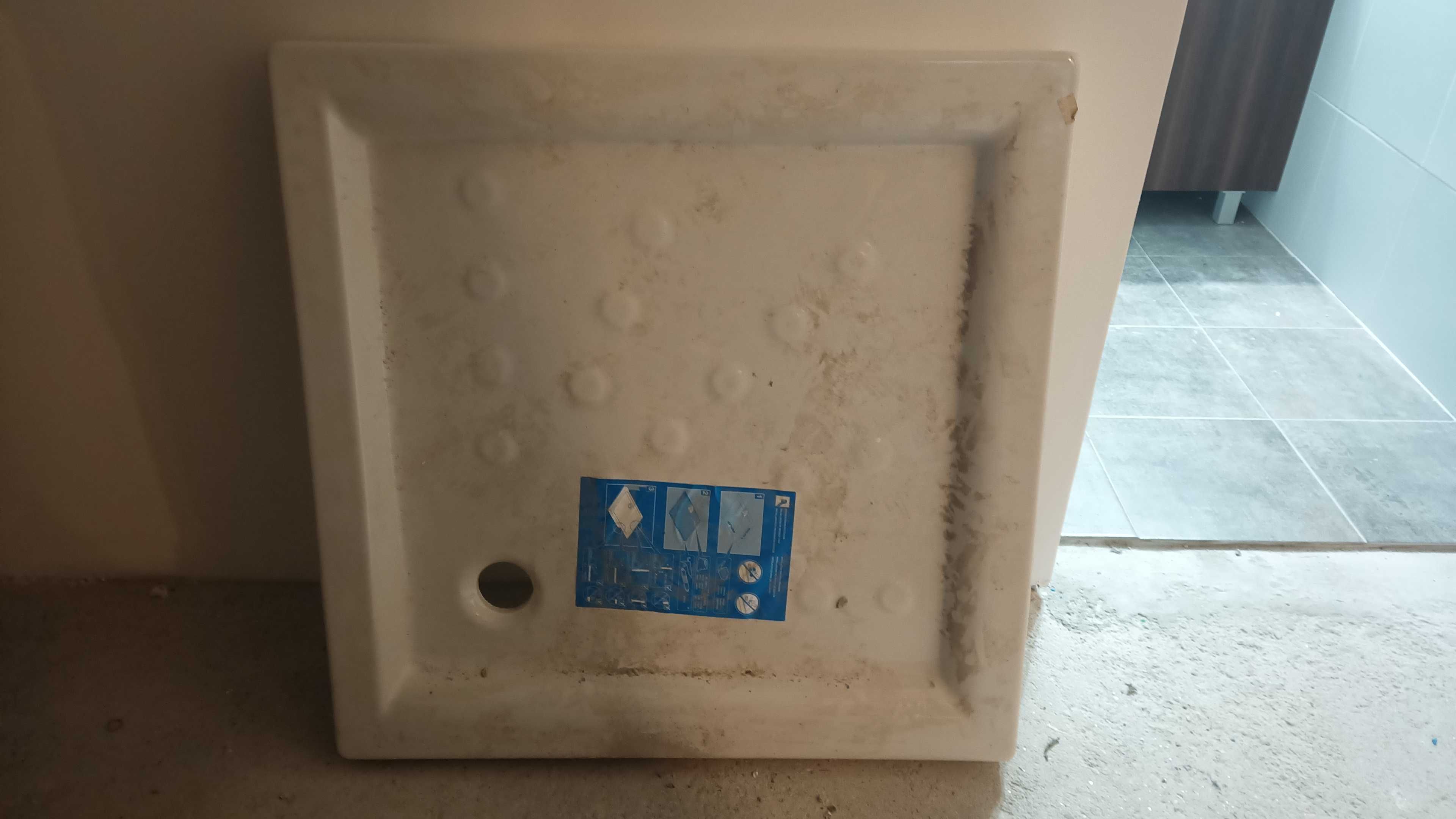 Louça Sanitária - Base + Lavatório