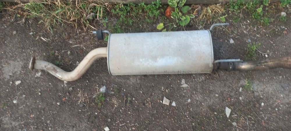 Глушник вихлопна toyota LAND CRUISER 100 4.2 D