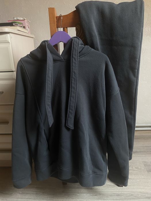 жіночий зимовий спортивний костюм