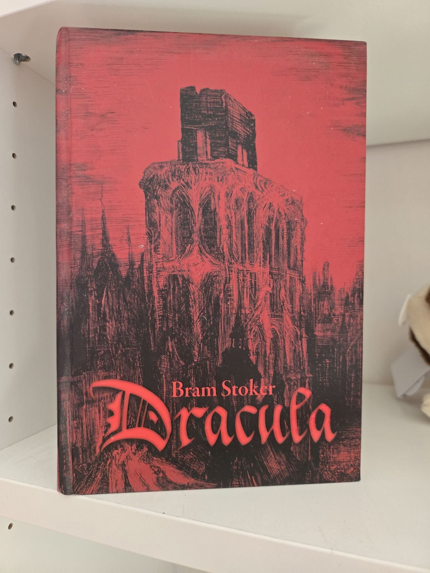 Dracula książka w twardej oprawie