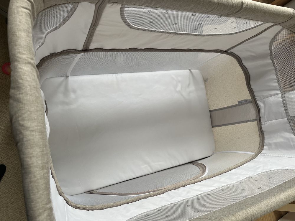 Łóżeczko dostawne MOMI SMART BED