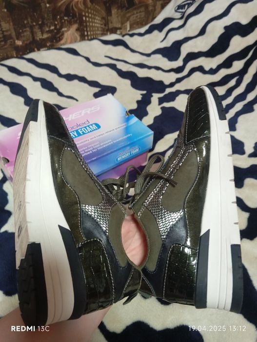 Текстиль+еко шкіра.