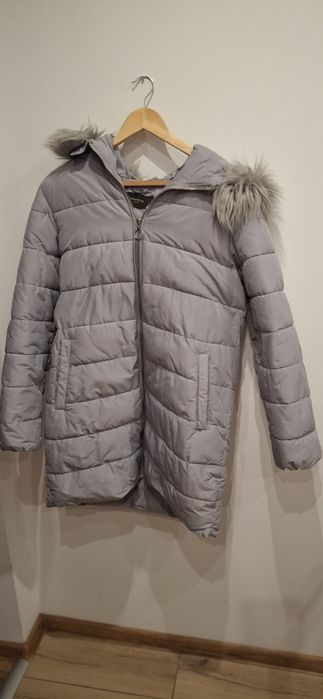 Pikowany płaszcz zimowy Reserved .