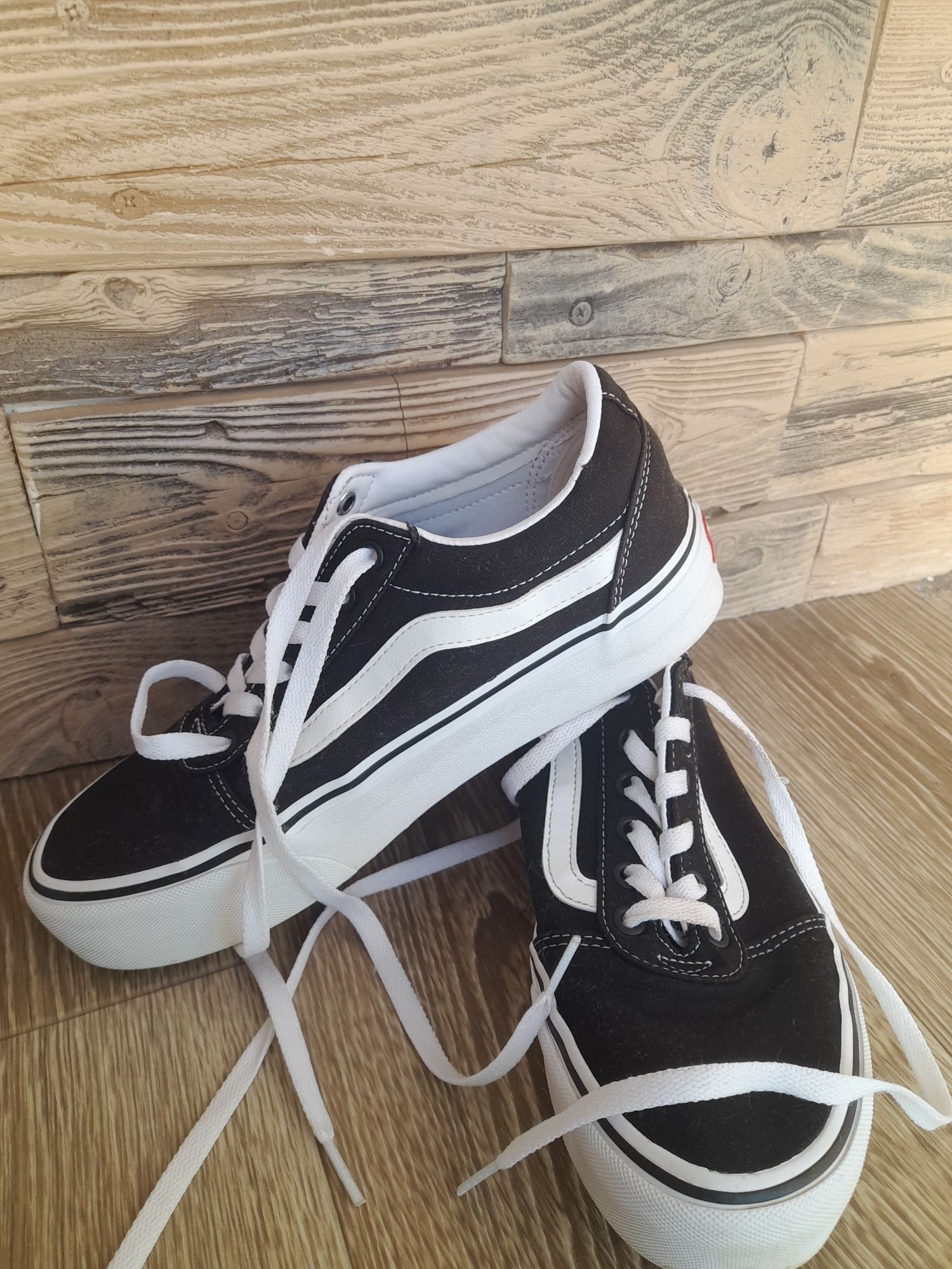 Кеды VANS в идеальном состоянии