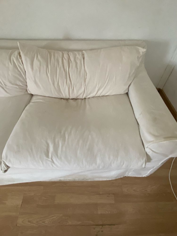 Sofá branco de 3 lugares