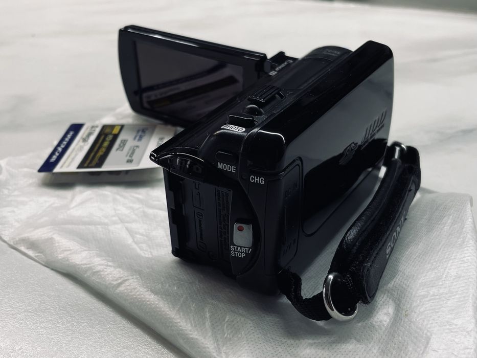 Відеокамера Sony HDR-XR150 нова сенсорний поворотний екран