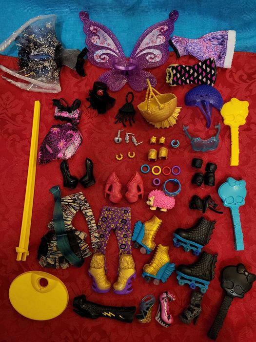 Аксесуари одяг взуття Монстер хай барбі вінкс братц Mattel оригінал
