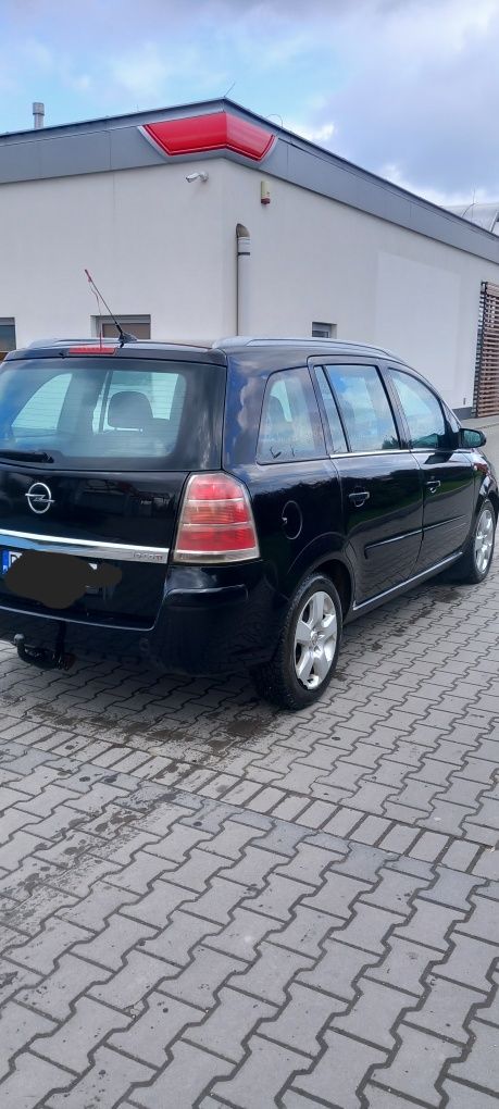 Sprzedam Opel Zafira B