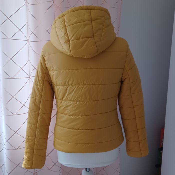Kurtka przejściowa musztardowa Bershka r.M