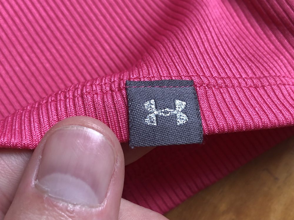 Крутейшая женская спортивная майка Under Armour оригинал