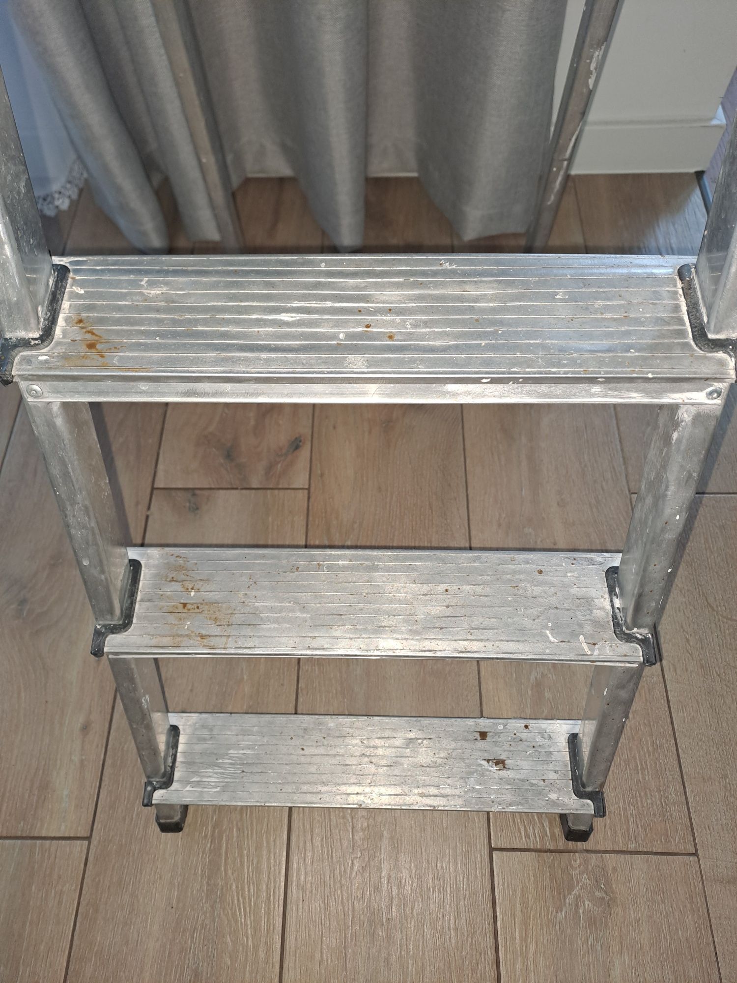 Drabina aluminiowa 3 stopnie i podest