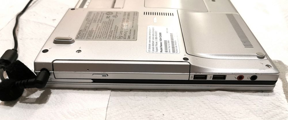 Laptop Sony Vaio fz31z, 15 cali, 4 GB ram, 256 ssd, c2d, Windows 7, ko