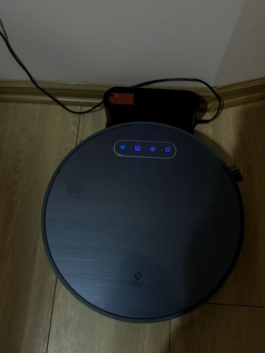 Миючий робот пилосос Lefant m571