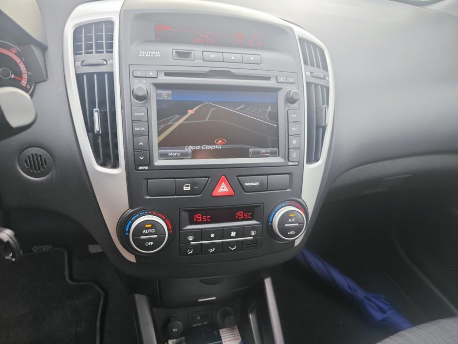 KIA Cee'd 1.4 2012