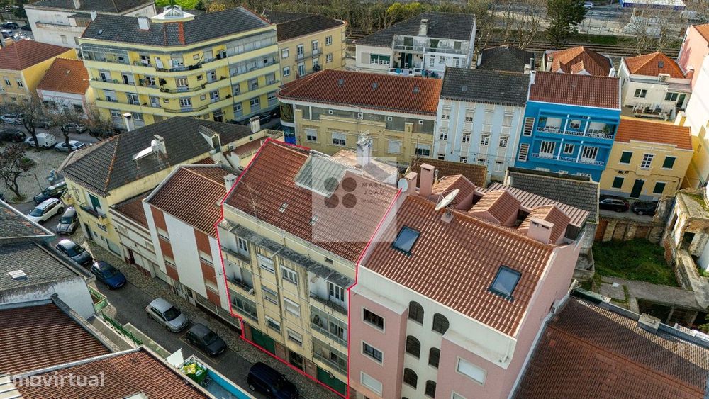 Prédio P/ Venda 8 Apart. + 2 Lojas A 3 Min. Estação Cp, Oportunidade!