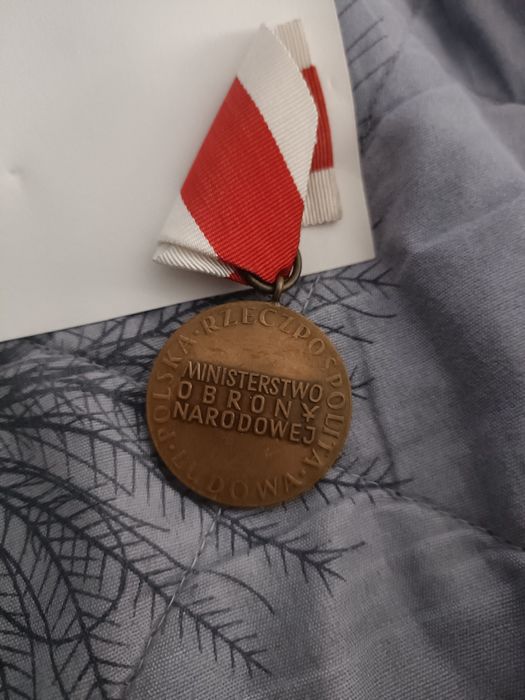 Medal za zasługi dla obronności kraju etui 1