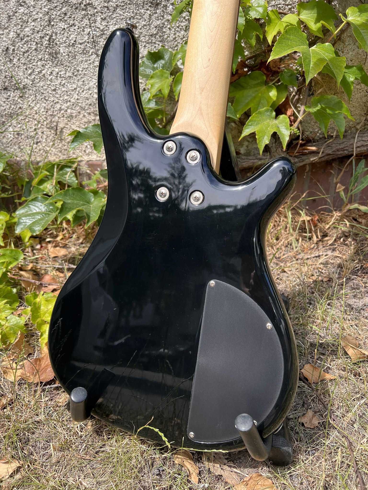 Gitara basowa leworęczna J&D 150L