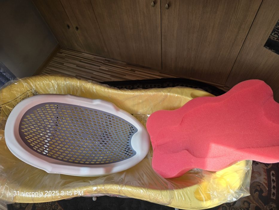 Wanienka dla maluszka ze stojakiem