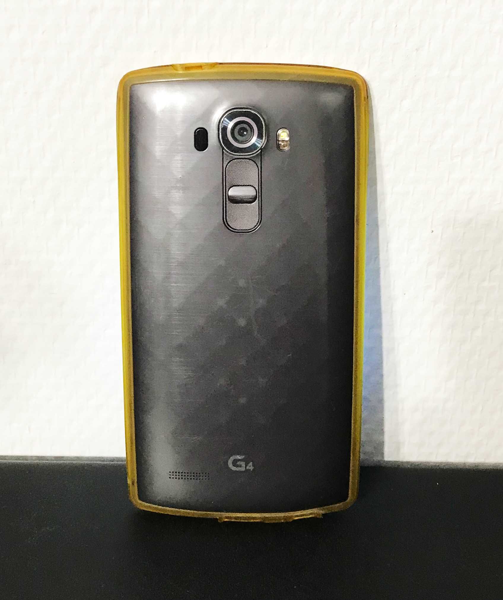Smartphone LG G4, stan bdb.