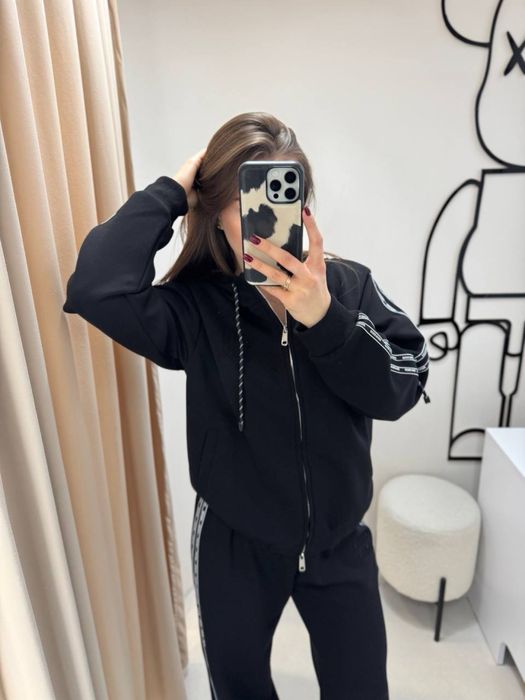 Спортивний костюм miu miu, розмір M/L