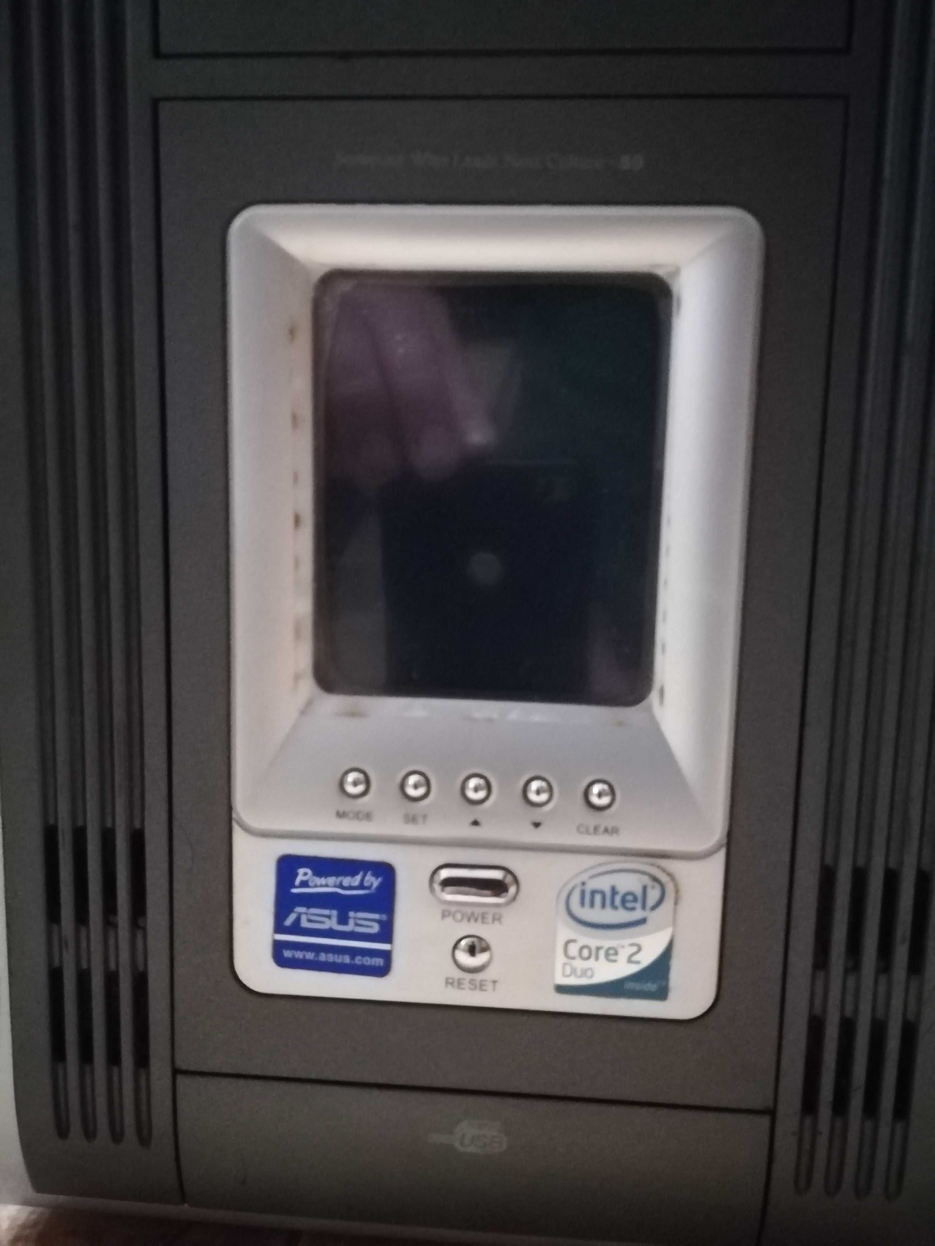Computador completo de secretária