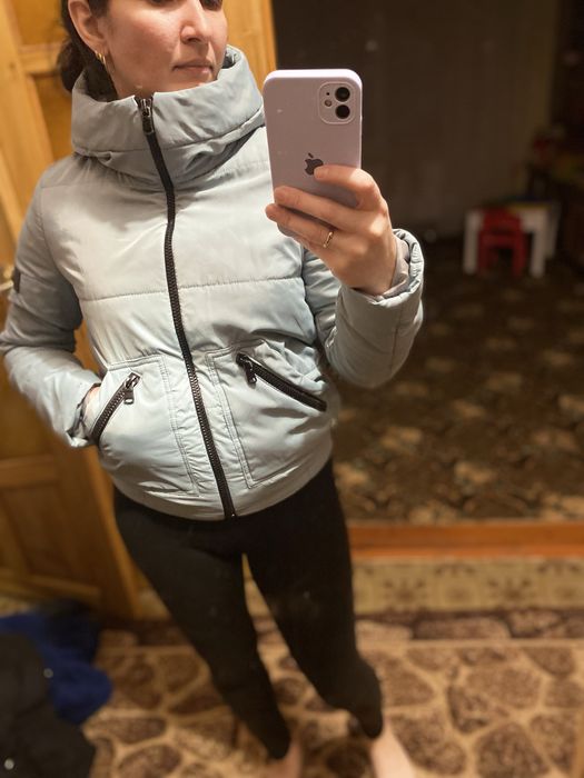 Осінь куртка 42 розмір. На синтепоні