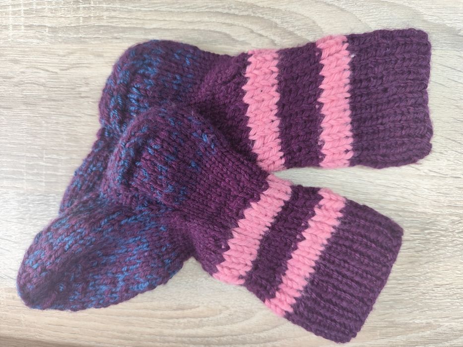Skarpety wełniane dla dziewczynki handmade r. 25-27