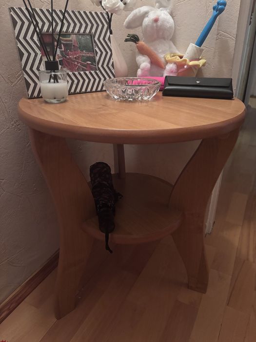 Stolik drewniany / stolik kawowy - stabilny, w dobrym stanie